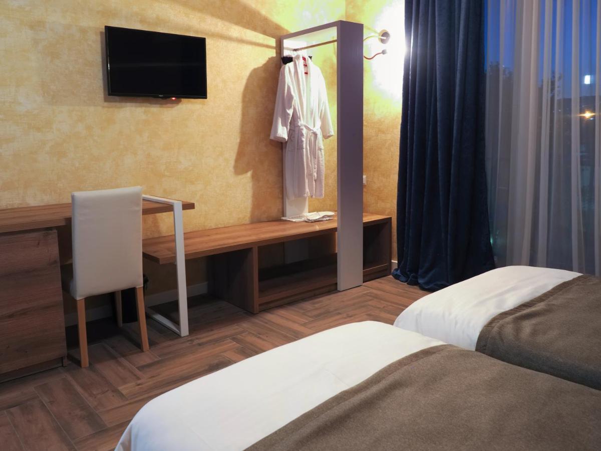 Hotel Banihills Tbilisi Exterior photo