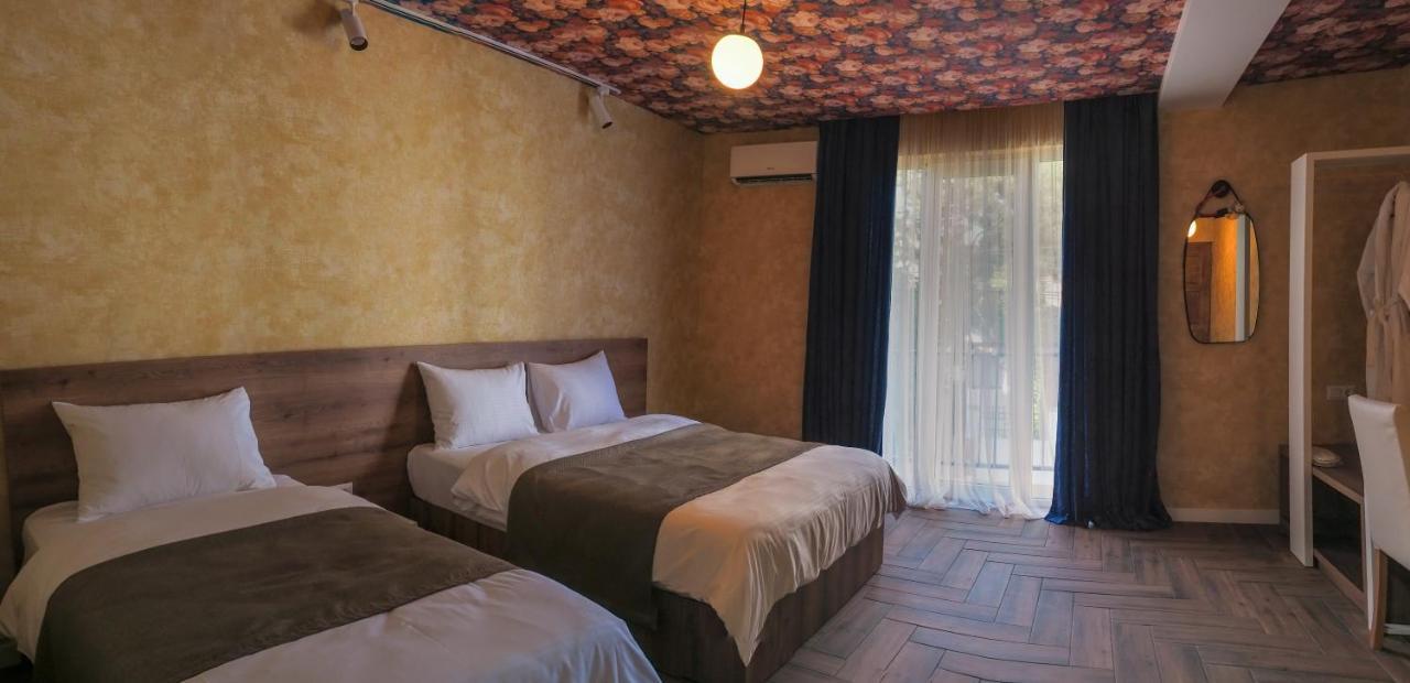 Hotel Banihills Tbilisi Exterior photo
