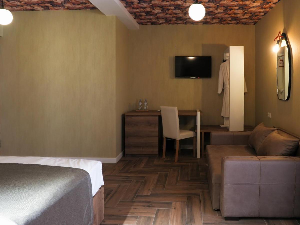 Hotel Banihills Tbilisi Exterior photo