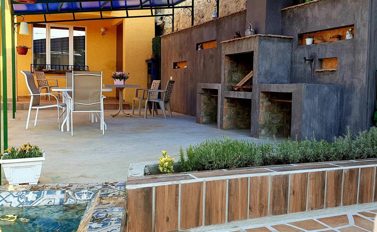 Hotel Banihills Tbilisi Exterior photo